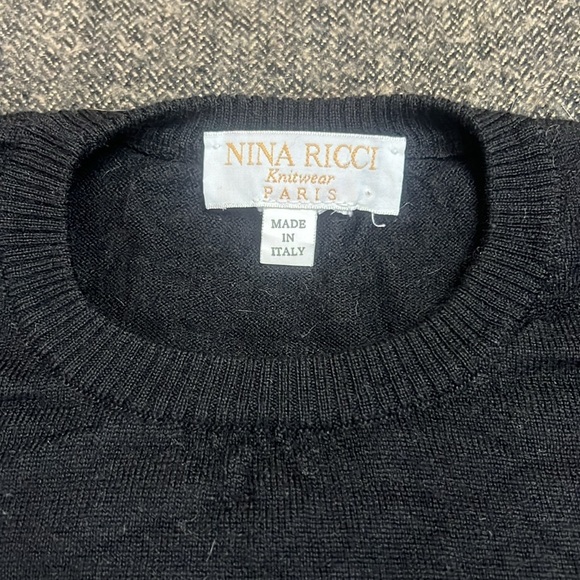Vintage Nina Ricci 100% Merino Wool Italy Made Black Crew Neck Sweater est sz M - Picture 3 of 7